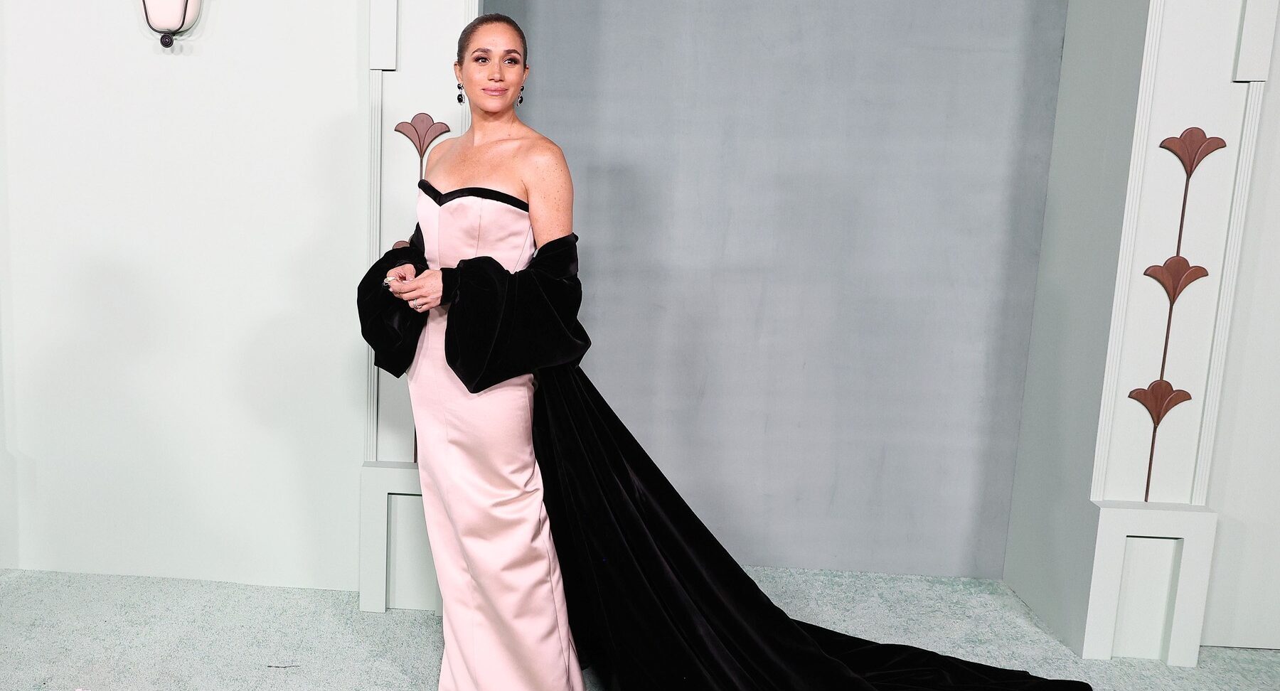 Meghan Markle sosind la Gala de Strângere de Fonduri Fifteen Percent Pledge 2026, desfășurată la Paramount Studios în Los Angeles, CA, sâmbătă, 7 februarie 2026. Surs afoto: Sipa USA / ddp USA / Profimedia