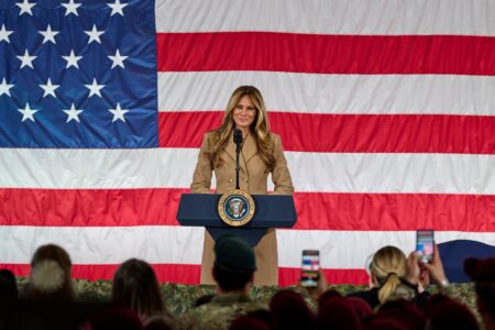 De la ținutele impecabile la pasiunea pentru design interior și relația cu președintele SUA. Ce aflăm despre Melania Trump din documentarul care îi poartă numele