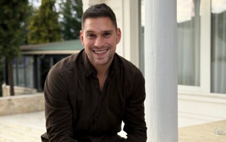 Vlad Gherman, dezvăluiri din culisele filmului În pielea mea. Ce îl leagă de personajul său și ce abilitate și-ar dori să „împrumute” de la Cezar: „Mi s-ar părea genial să ajung să fiu și eu așa”. EXCLUSIV