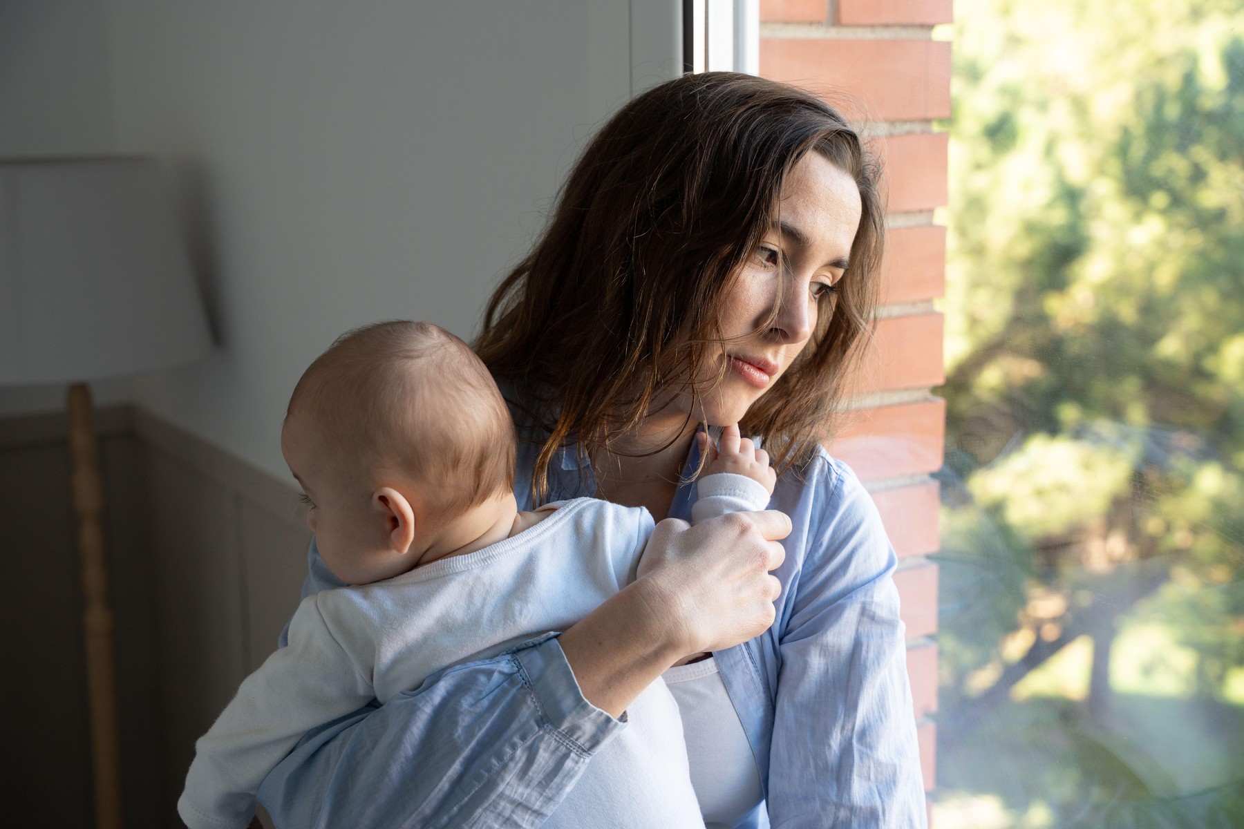 Cum să recunoști instinctul matern și anxietatea postpartum. Sursa foto: Laia Balart / Alamy / Profimedia