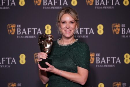 Lauren Evans spune că sindromul Tourette cere mai multă înțelegere, după comentariul rasist rostit de John Davidson la Premiile BAFTA. Directoarea de casting a fost premiată pentru filmul I Swear