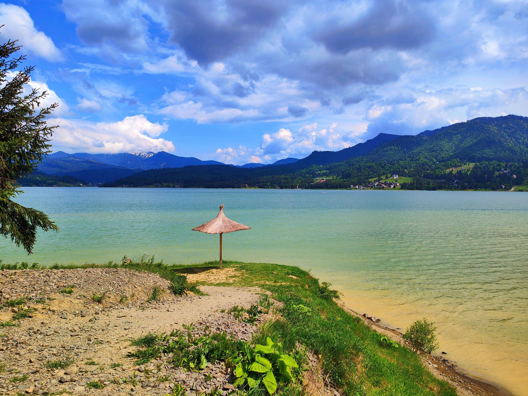 Lacul Colibița Sursa foto: fbrigitta / Alamy / Profimedia