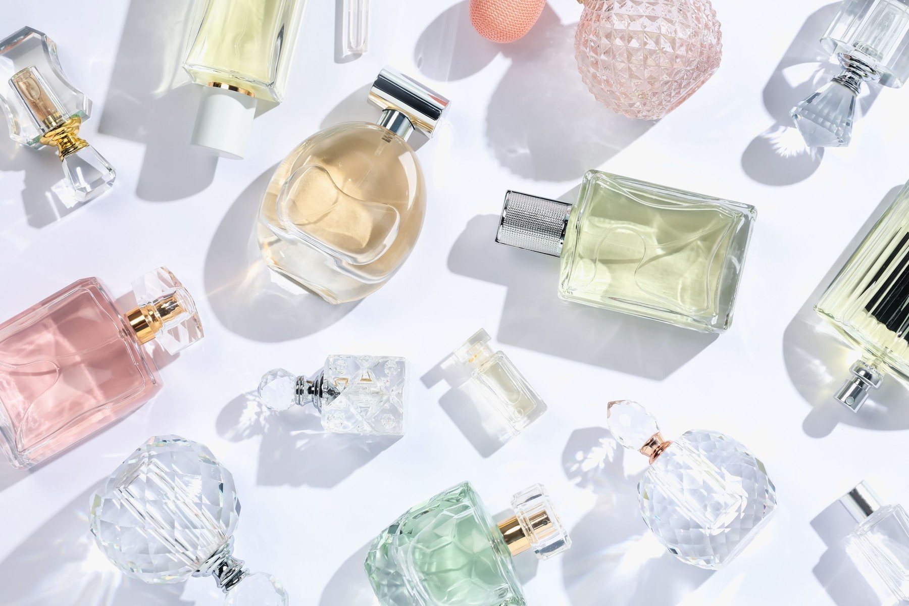 Cum să-ți alegi parfumul în funcție de personalitatea și garderoba ta Sursa foto: Stock Budget / Profimedia