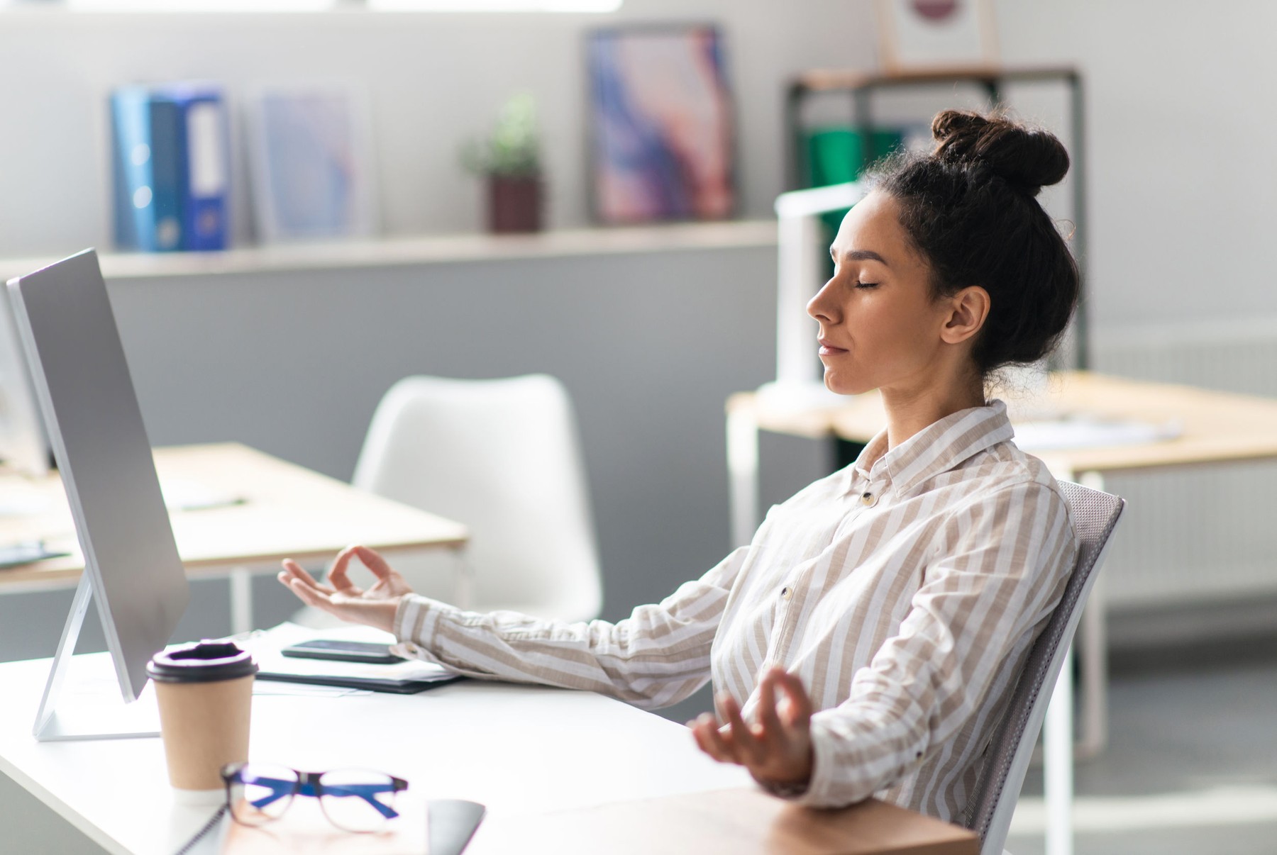 Tehnici de respirație reduc stresul, cortizolul. Sursa foto: Stock Budget / Profimedia