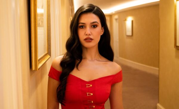 Mădălina Bellariu Ion, actrița din România care a jucat cu actori din Games of Thrones și Casa de Papel, dezvăluie munca nevăzută din spatele unui rol complex: „Avem roluri traumatizante. Am interpretat o victimă a sclaviei moderne”. EXCLUSIV