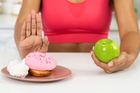 Cum să reduci consumul de zahăr fără efort. Recomandările specialiștilor pentru întreaga zi