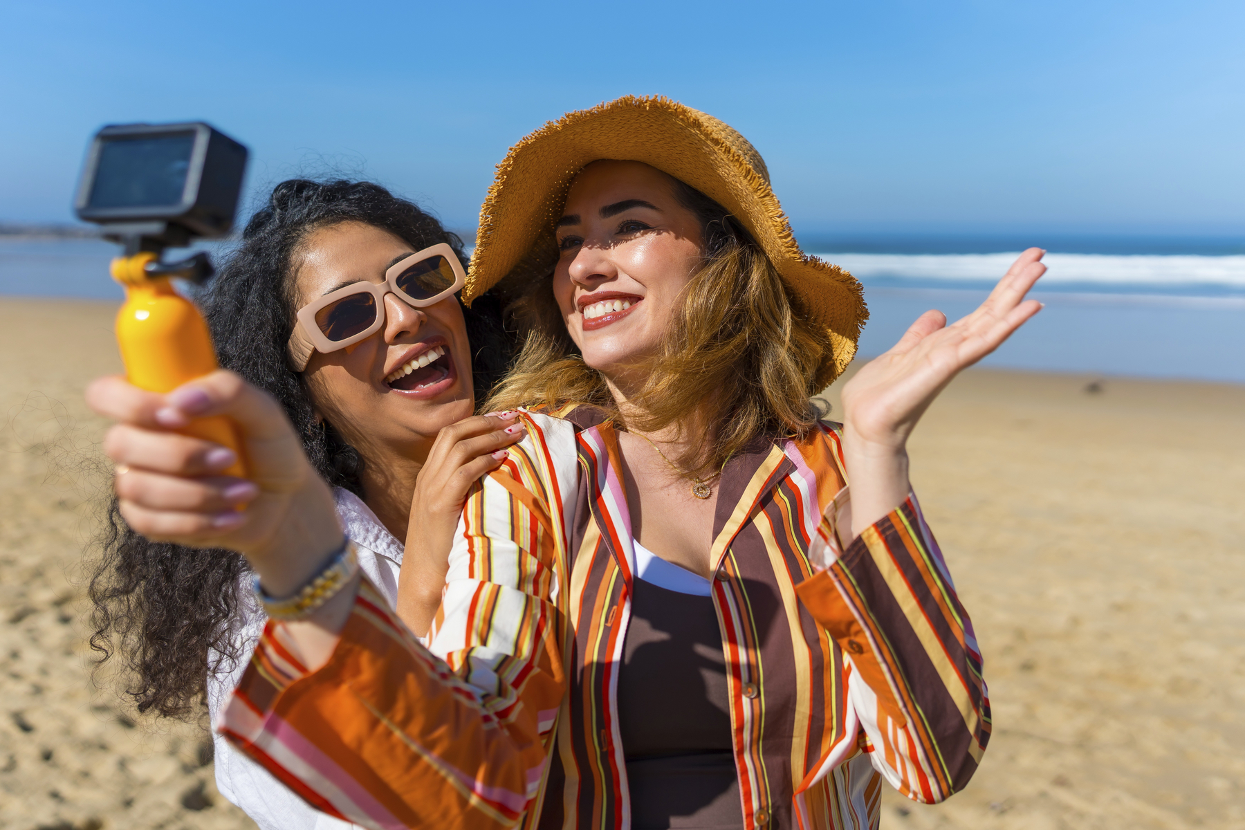 Când ai puțini prieteni, dar relații puternice. Cum explică psihologii această alegere tot mai frecventă. Sursa foto: Unai Huizi / imageBROKER / Profimedia