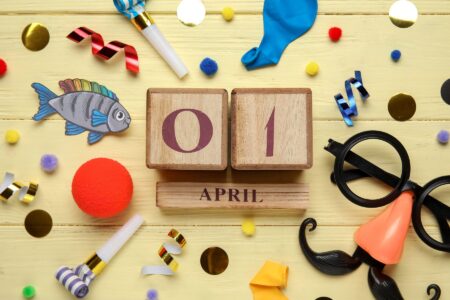 Povestea din spatele zilei de 1 aprilie. Cum au devenit farsele o tradiție globală