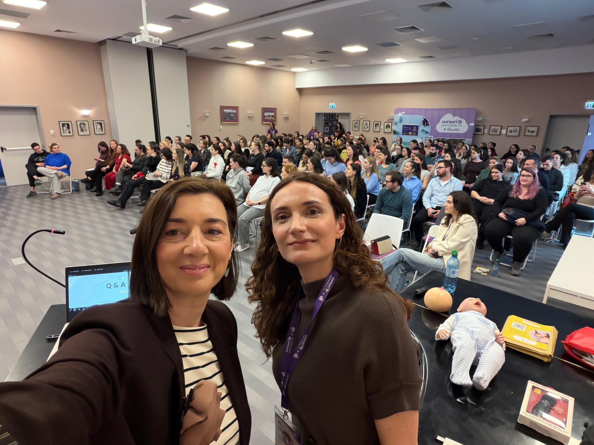 Atena Boca este un nume de referință pentru parentingul din România (Sursa foto: Facebook)