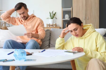 Banii în cuplu: între siguranță emoțională și tensiuni nespuse în relațiile de zi cu zi
