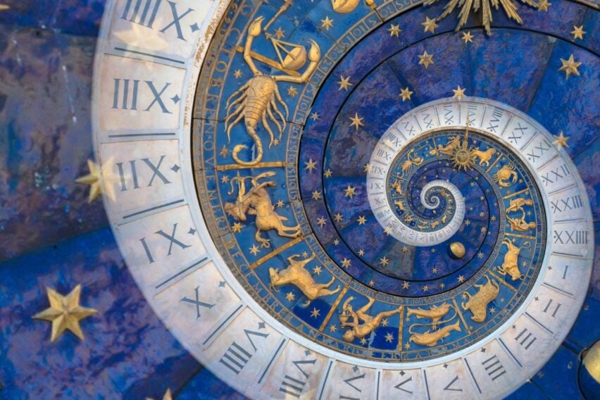 Horoscopul banilor și al iubirii în mai 2026. Zodia care primește o lecție dură, va suferi mult