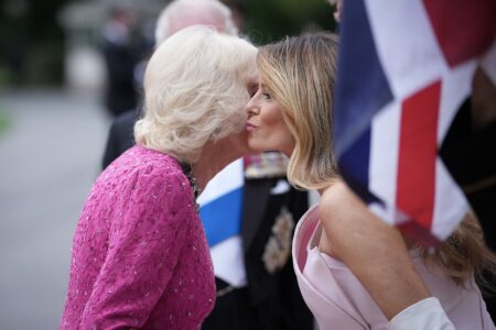 Camilla vs. Melania: rochia Primei Doamne a furat toate privirile la dineul de stat. Un alt gest discret cu Regele a stârnit din nou reacții