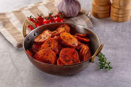 Cum să pregătești cartofii perfecți pentru masa de Paște. Trucul unui chef experimentat pentru gust intens și textură ideală