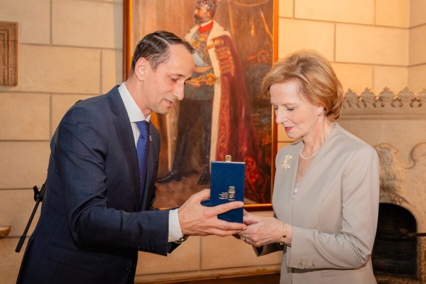 Distincție specială pentru Casa Regală a României. Majestatea Sa Margareta, vizibil emoționată în fața camerelor de filmat