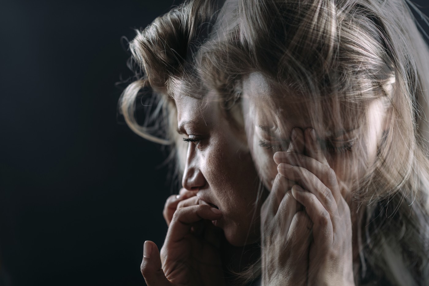 Obiceiul care poate trăda o anxietate ascunsă. Mulți oameni îl confundă cu perfecționismul