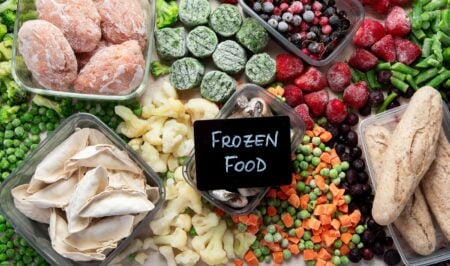 Fructele și legumele congelate sunt mai puțin sănătoase decât cele proaspete? Ce spun nutriționiștii