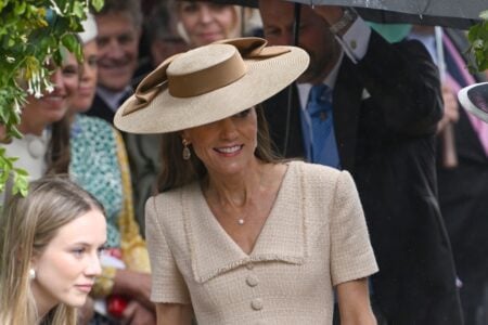 Ținuta lui Kate Middleton a atras valuri de critici din partea admiratorilor Casei Regale. Mulți au catalogat apariția o gafă de neiertat
