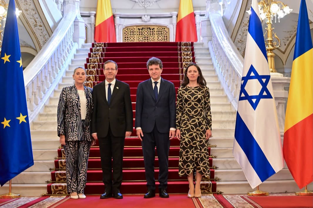 Gestul făcut de Isaac Herzog imediat după sosirea la Cotroceni. Cum i-a surprins pe Mirabela Grădinaru și Nicușor Dan