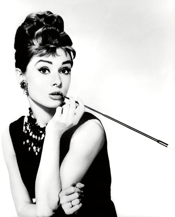 Audrey Hepburn în Mic dejun la Tiffany