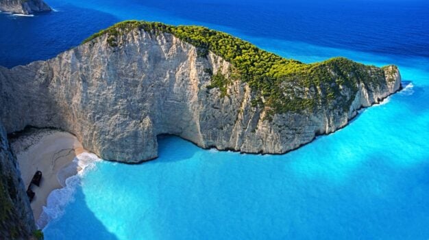 Cea mai frumoasă plajă din Grecia, închisă în 2026. Ce trebuie să știe turiștii înainte de vacanță