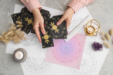 Horoscop Tarot pentru iulie 2026. Cartea „Steaua” apare rar într-un moment atât de important, o zodie primește un semn special