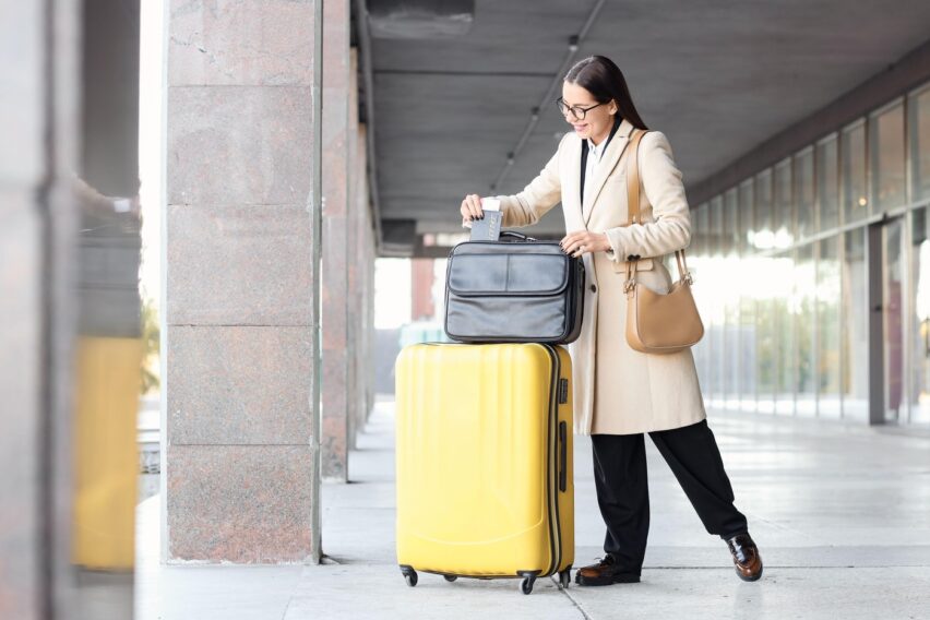 O însoțitoare de bord dezvăluie 10 greșeli de bagaj pe care pasagerii încă le fac la aeroport. Cum să nu-ți complici zborul