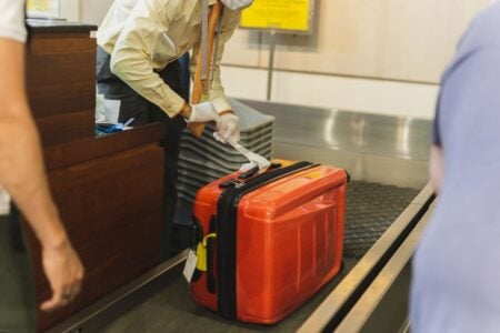 Ce greșesc pasagerii la check-in, chiar dacă zboară des. Un agent de bilete dezvăluie cum treci mai ușor prin proces