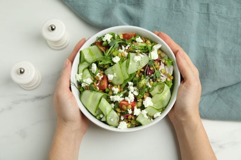 salata castraveti