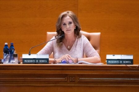 Cine este Natalia Intotero, noua ministră a Mediului în Guvernul Luca Niculescu. A pornit ca învățătoare și se află la al patrulea portofoliu ministerial