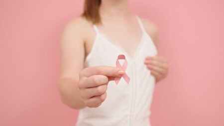 Octombrie este Luna Roz. Ce investigații poți face gratuit pentru depistarea cancerului de sân