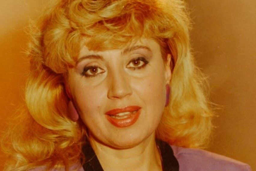 Cristiana Bota, una dintre cele mai cunoscute crainice TVR, din nou în prim-plan după scandalul în care a fost implicat fiul. Cum arată astăzi