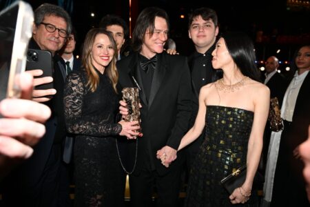 Jim Carrey s-a căsătorit cu Min Ah, la șapte luni de la prima lor apariție în cuplu. Cum și-a numit actorul iubita în fața tuturor